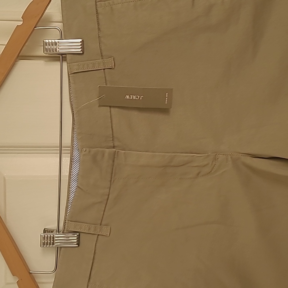 J.Crew khaki short. - Picture 2 of 4